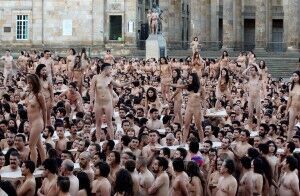 ’コロンビアで6000人が参加した、世界最大級「ゲリラ・ヌード撮影会」’
