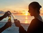 「私達はプラスチックの使用を削減します」。ビールブランドCORONAが“アンチプラスチック宣言”した理由。