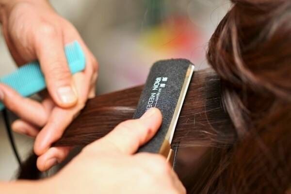 Aujua Newメデルアイロンアイロンを使用した当店の縮毛矯正の仕上がりは感動の美髪 ウーマンエキサイト 1 4