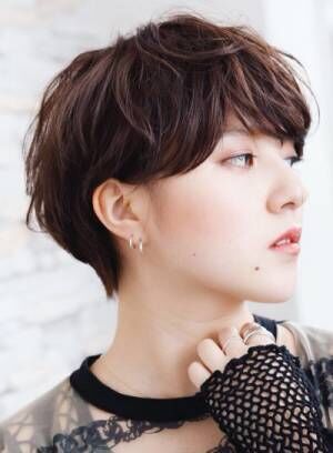 自宅で簡単お洒落なヘアスタイリング特集