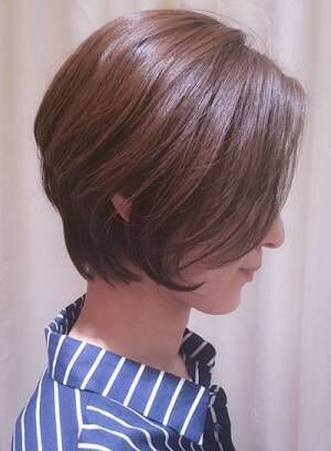 トップにボリュームがほしい方必見 大人ひし形ショートボブまとめ 年12月8日 ウーマンエキサイト 2 3