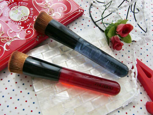 あの１００万本売れたブラシの限定色が00本限定で登場 ベースメイクの必需品資生堂 ファンデーションブラシ 131 12年7月30日 ウーマンエキサイト 1 3