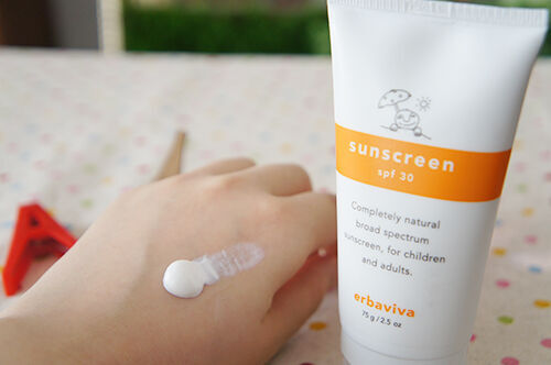 ママも安心 6ヶ月のベビーから使えるいい香りの日焼け止め エルバビーバ の チルドレンサンスクリーン 13年7月16日 ウーマンエキサイト 3 3