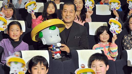 松平健、家でもカミナリオヤジ？　『豆富小僧』親子試写会で子育て語る