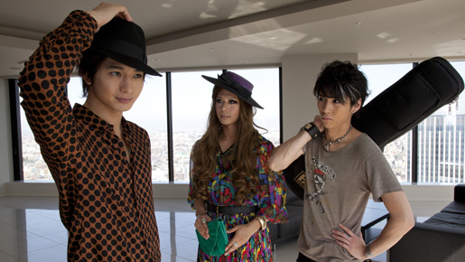 向井理が『パラキス』のスピンオフドラマで脱力系コメディ挑戦！　カップ焼きそばを…