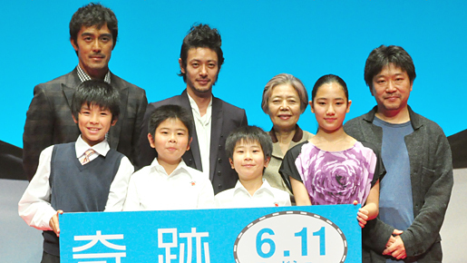 本木雅弘＆内田也哉子の娘が祖母・樹木希林と共演　親は渋ってた…？