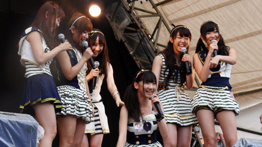 “雨女”AKB柏木、ファン12,000人に謝罪？「私服ダサ」名指しされ、踏んだり蹴ったり