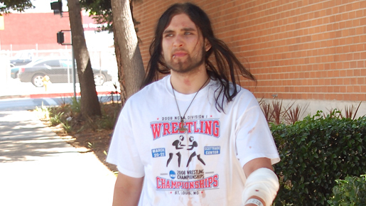 ニコラス・ケイジの息子、Facebook上で妊娠中の妻に離婚宣言