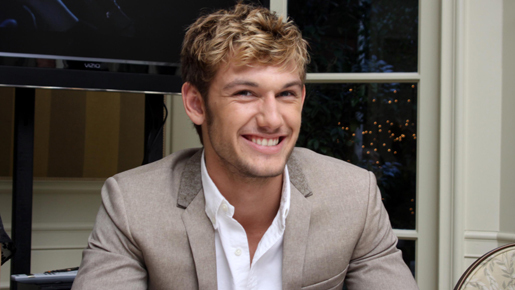 冒頭から秘密を暴露!?　『アイ・アム・ナンバー4』インタビュー映像が到着！