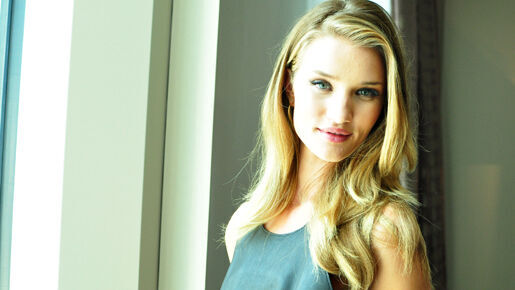 トランスフォーマー3 新ヒロイン ロージーが魅惑の 初体験 と野心を告白 11年7月26日 ウーマンエキサイト 1 5 トランスフォーマー3 新ヒロイン ロージーが魅惑の 初体験 と野心を告白 11年7月26日 ウーマンエキサイト 1 5