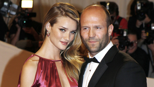 ジェイソン・ステイサム、15歳年下の恋人と新居完成を控えて旧宅の豪邸を売却