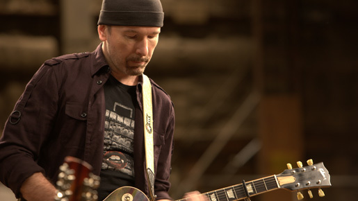 映画祭史上初！　U2の20年をたどるドキュメンタリー、トロント映画祭の幕開け飾る