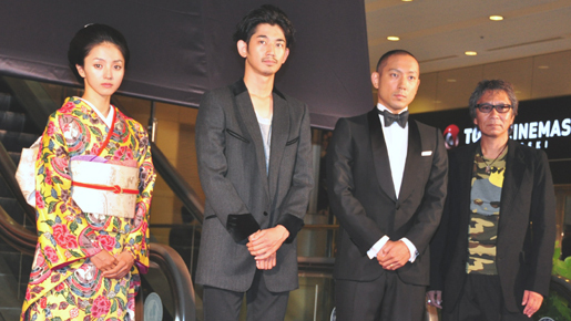 海老蔵、ファンに謝罪　「新たな気持ちでの精進」誓うと共に家族への思い語る