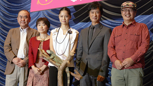 堺雅人、宮崎あおいは「100％信頼できる存在」　現場では「老夫婦のよう」だった？