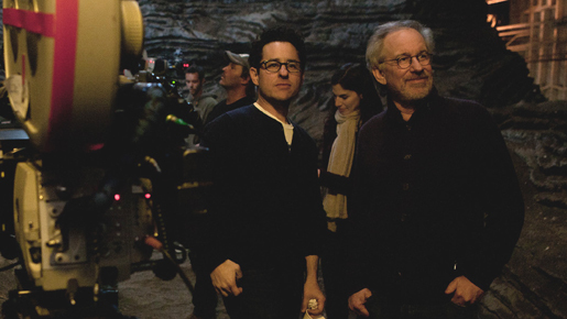 スピルバーグがJ.J.と初タッグを組んだワケを語る！『スーパーエイト』特別映像