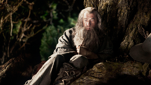 やさぐれ気味？　『ホビット』ガンダルフのビジュアルを初公開！