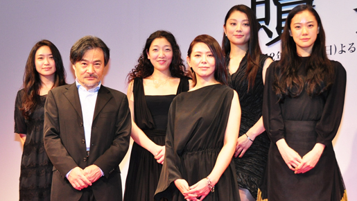 小泉今日子、蒼井優の生着替えを絶賛！　「背中がきれいでした」