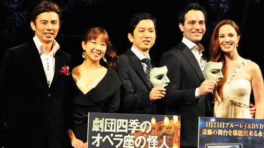 日英「オペラ座の怪人」の夢の競演に観客熱狂！