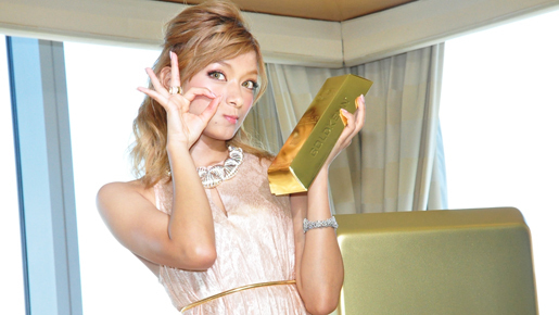 ローラ、1泊200万円超の高級ペントハウスで大はしゃぎ