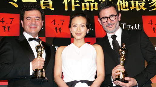 中谷美紀、オスカー像は「米の重さ」？　『アーティスト』監督が緊急来日！