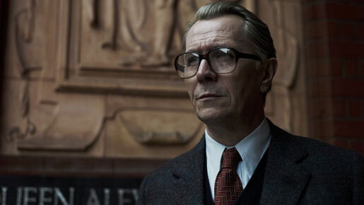 英国紳士のスーツがカッコよすぎる！ポール・スミス×『裏切りのサーカス』写真展開催