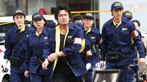 内野聖陽の渋み全開！　ドラマから映画へ『臨場　劇場版』緊迫のワンシーンが解禁