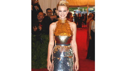 キャリー・マリガン、プラダのオーダーメイドドレスを「ebay」に出品！