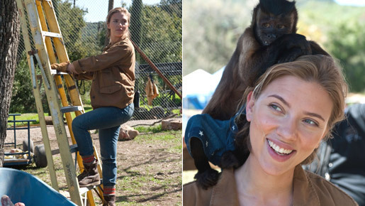 セクシー&ゴージャス女優・スカヨハが天才サルにゾッコン!?