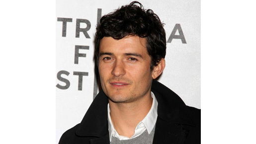 オーランド・ブルーム、自宅の前で裸の男が逮捕される