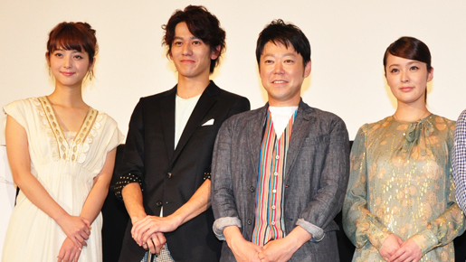 阿部サダヲ、佐々木希の告白に大テレしつつ自身の全裸シーンを警告！