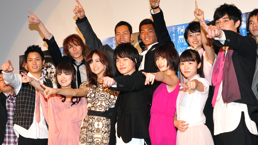 吉田麻也＆槙野の日本代表コンビが、神木隆之介らにヒット祈願パフォーマンスを伝授