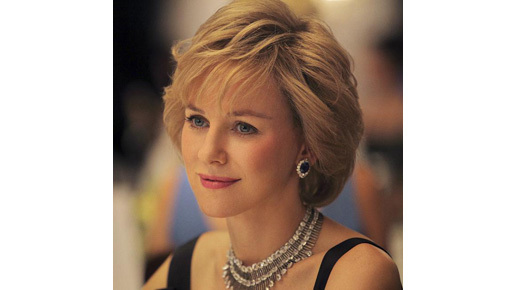 写真初公開！　ナオミ・ワッツ、ショートヘアで故ダイアナ元妃にエレガントに大変身