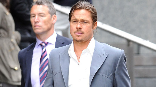 ブラピはモトクロス、トムはシンデレラ城に一泊。わが子に特別なプレゼントを用意