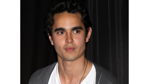 ダニエル・ラドクリフの頭から角!?　注目俳優M・ミンゲラとホラー作品で初共演？