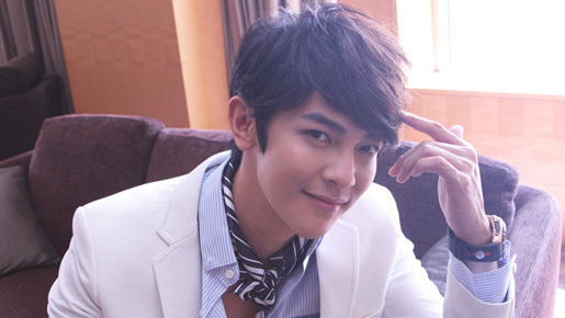 「絶対彼氏」ジロー インタビュー　パーフェクトな恋人ロボットの参考は、幼稚園生？