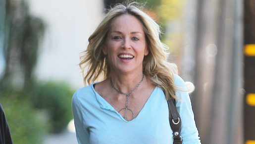 シャロン・ストーン、激しい頭痛を訴えてミラノで病院に搬送