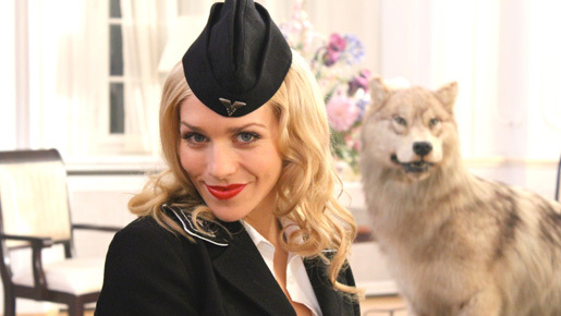 「演じるときは動物をイメージする」『アイアン・スカイ』ユリア・ディーツの美の秘訣