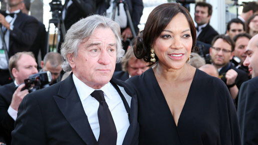 R・デ・ニーロ夫妻、自宅の消火活動に当たった消防士たちに感謝のランチをプレゼント