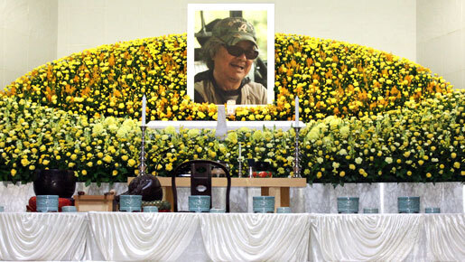 井浦新、若松監督告別式で涙の弔辞　寺島しのぶ「かけがえのない時間でした」