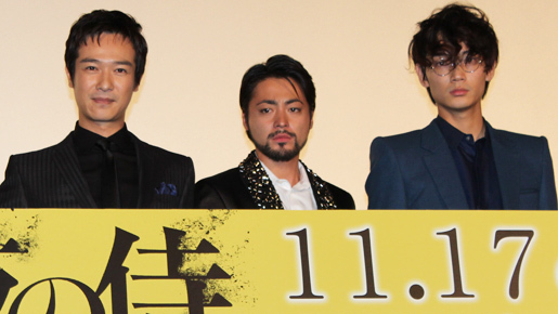 綾野剛「貧血でした…」舞台挨拶を中座、出演作は「決して面白くない映画」!?