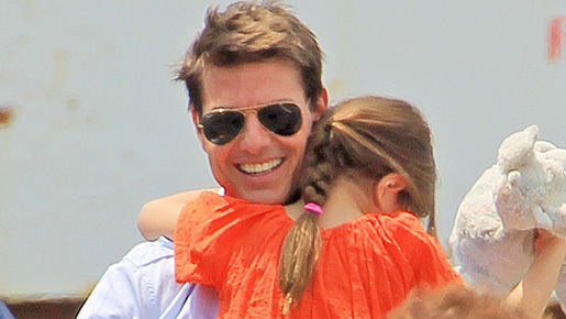 トム・クルーズ、感謝祭に娘・スリちゃんと久々の再会！