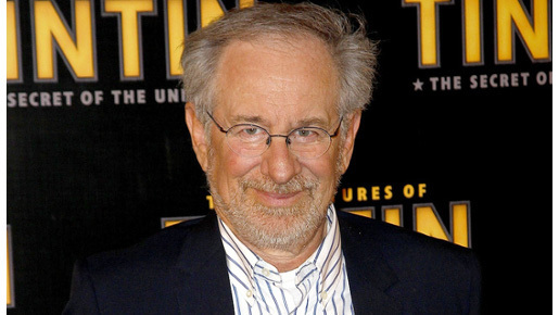 スピルバーグ監督、『インディ・ジョーンズ』ができたのは『007』のおかげ!?