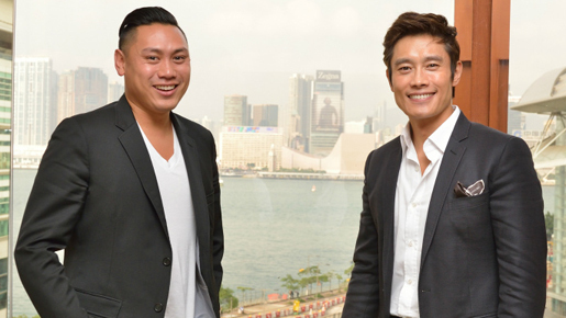 イ・ビョンホン、3D効果で「鍛えた腹筋がすごく見える」とご満悦