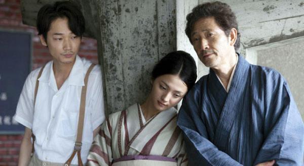 小林薫、綾野剛の間で揺れ動く満島ひかり…『夏の終り』新ビジュアル解禁