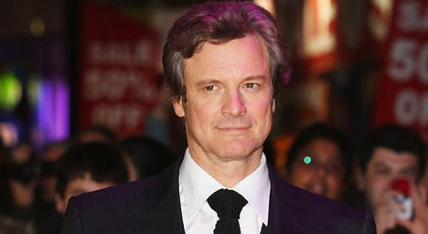 コリン・ファース、激やせした姿でウディ・アレンのコンサートに