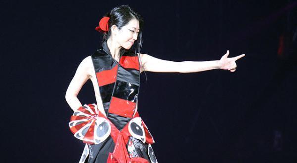 【東京ガールズコレクション】壇蜜、ガガのスタイリストとコラボ…“ハァハァ×奇抜”