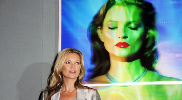 SNS嫌いのケイト・モス、「Instagram」のアカウントを作るも…フォロワー25人