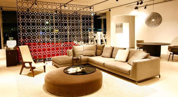 イタリアモダンファニチャーストアがオープン！深澤直人デザインの新作ベッドも登場