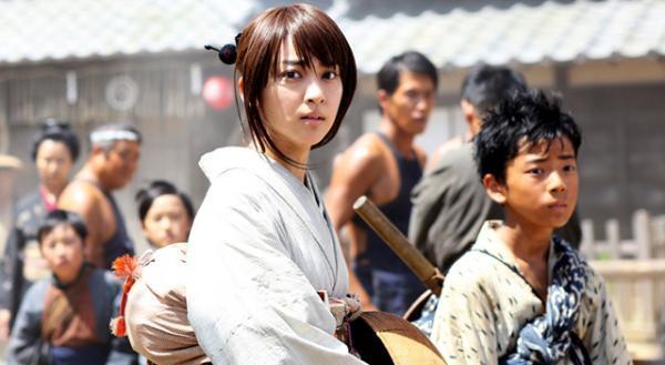 【『るろうに剣心』撮影現場に潜入vol.4】武井咲、“殺陣男子”佐藤健に「惚れた！」