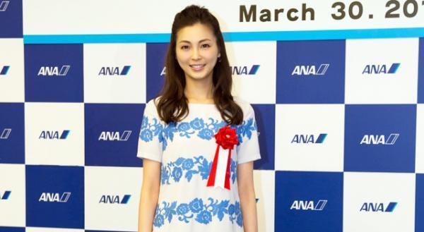 押切もえ、成田空港で婚活宣言！　「早めに“ソフトランディング”させたい」